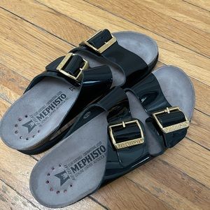 Mephisto size 37 women’s black patent leather sandals